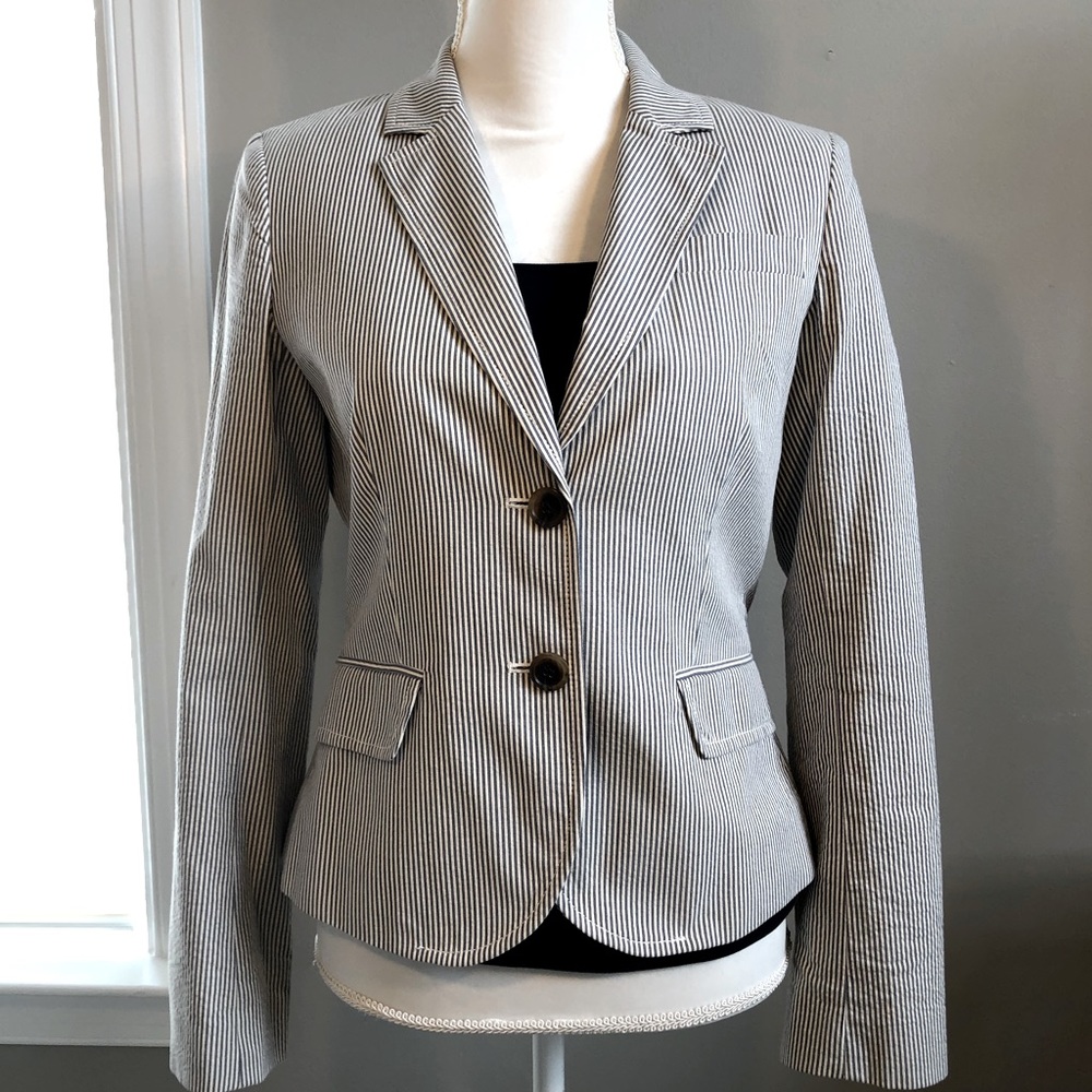 J Crew Seersucker Blazer Blue & White Size 6